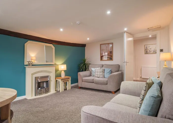 Library View Apartment